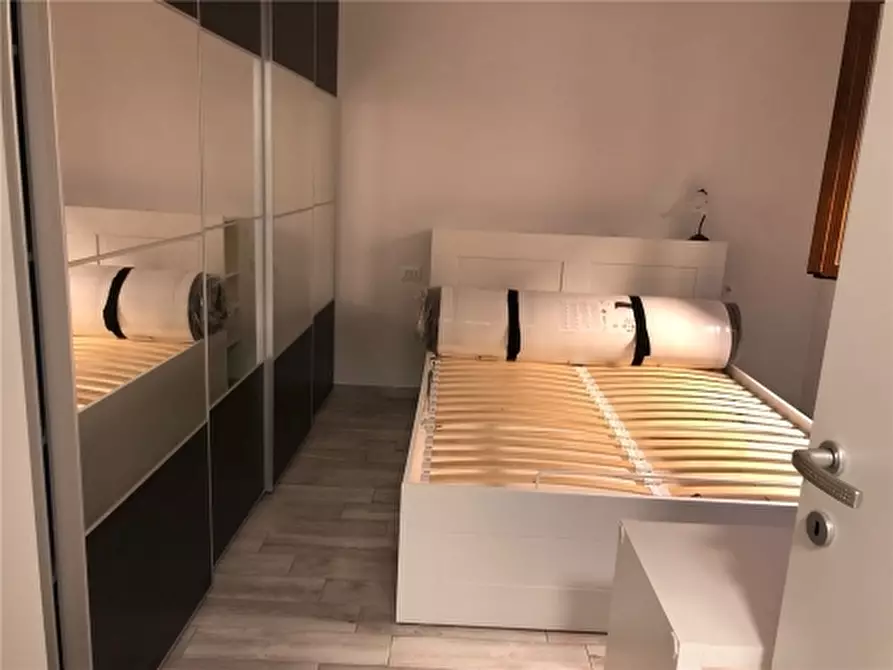 Immagine 13 di Appartamento in affitto  a Scandicci