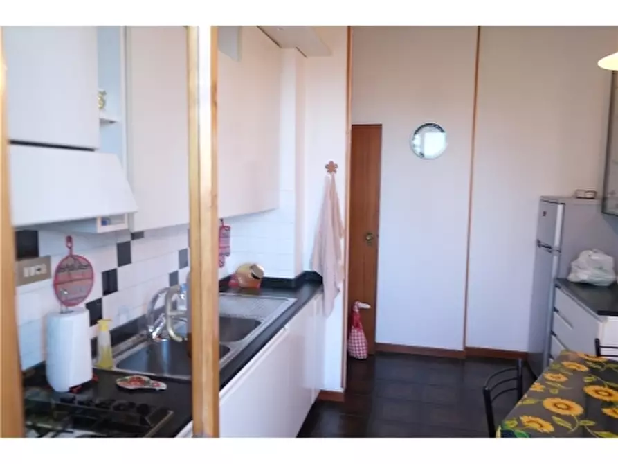 Immagine 19 di Appartamento in affitto  a Firenze