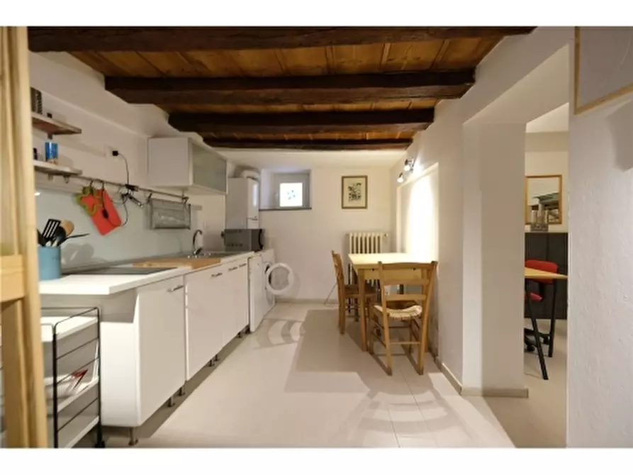 Immagine 1 di Appartamento in affitto  a Firenze