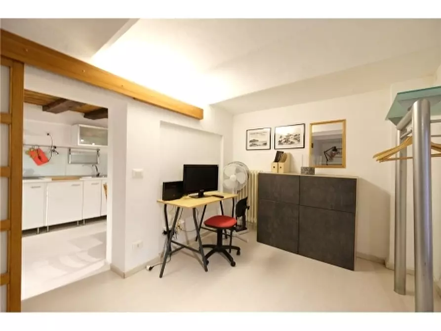 Immagine 8 di Appartamento in affitto  a Firenze