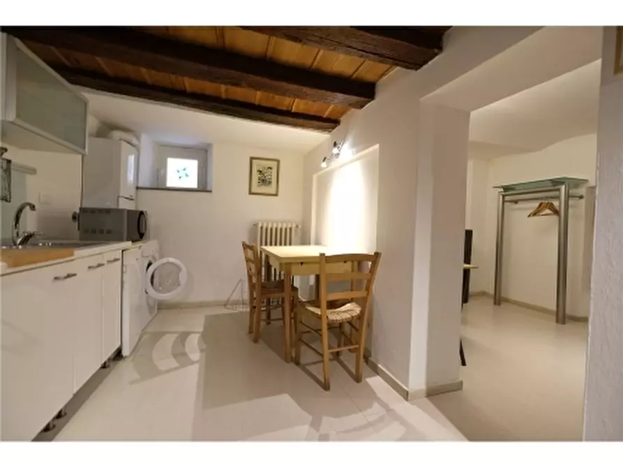 Immagine 11 di Appartamento in affitto  a Firenze