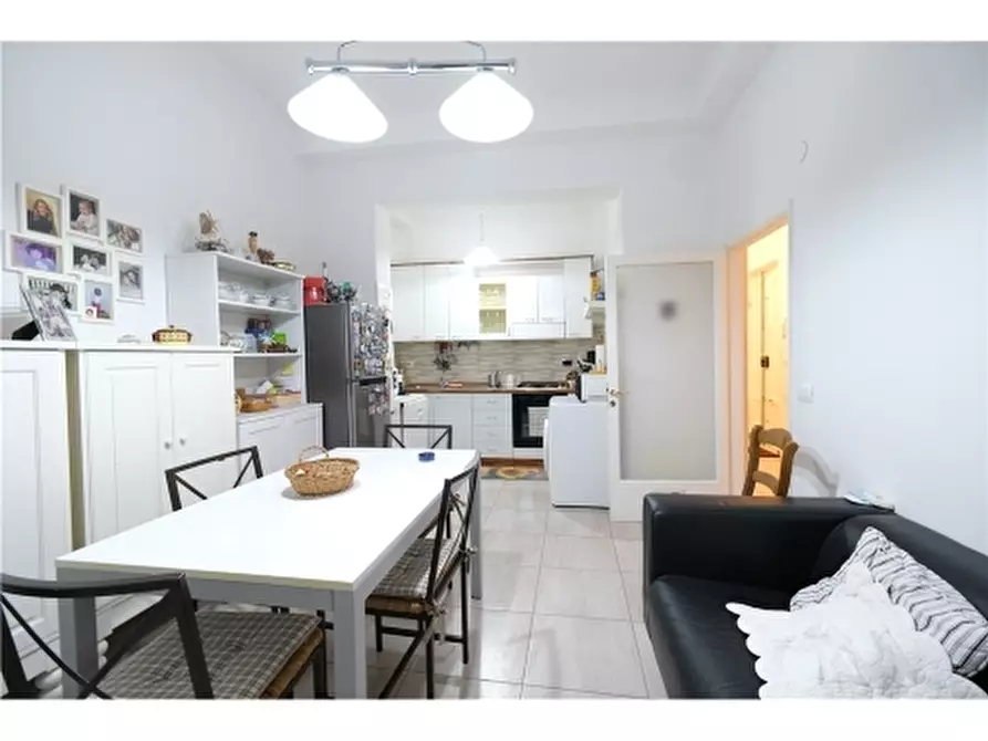 Immagine 1 di Appartamento in affitto  a Firenze