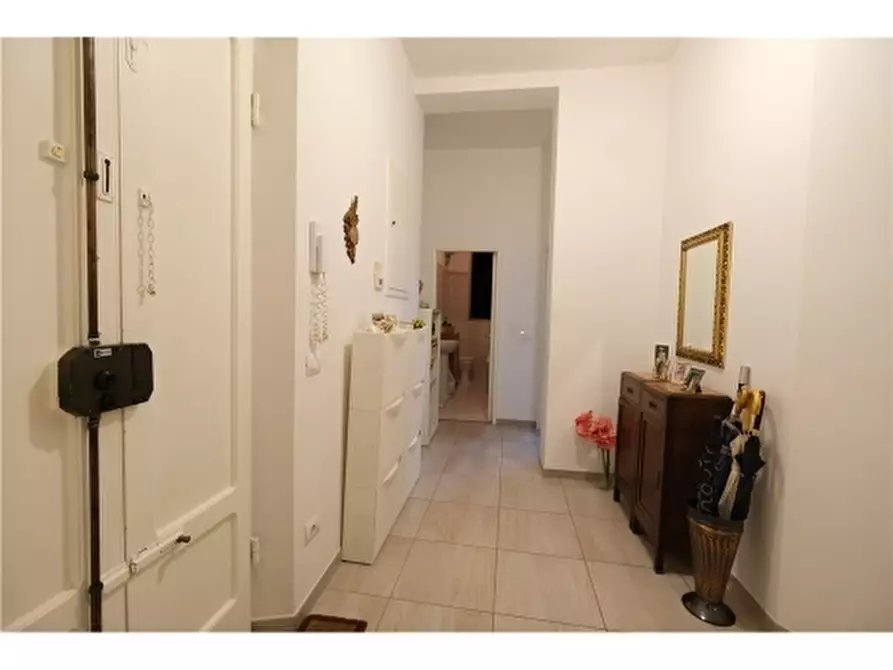 Immagine 13 di Appartamento in affitto  a Firenze