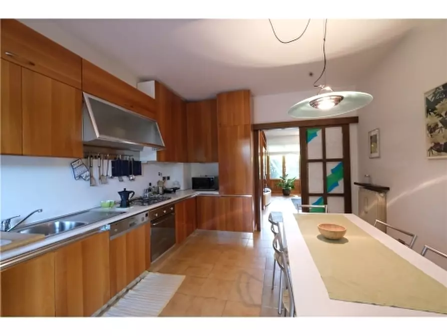 Immagine 6 di Appartamento in affitto  a Scandicci