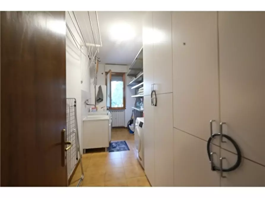 Immagine 7 di Appartamento in affitto  a Scandicci