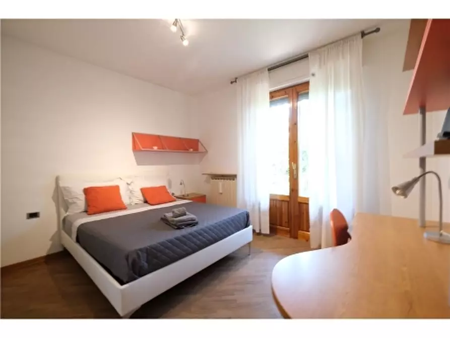 Immagine 11 di Appartamento in affitto  a Scandicci