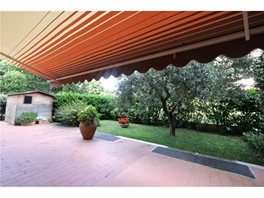 Immagine 20 di Appartamento in affitto  a Scandicci