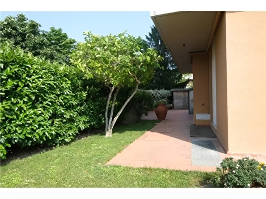 Immagine 24 di Appartamento in affitto  a Scandicci