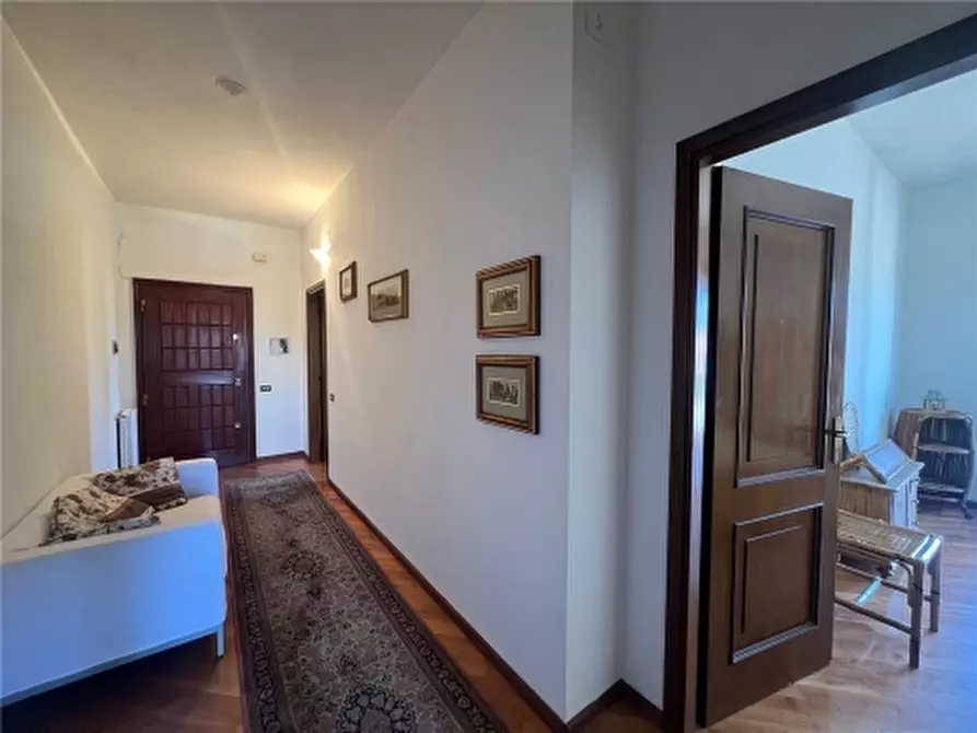 Immagine 16 di Appartamento in affitto  a Firenze