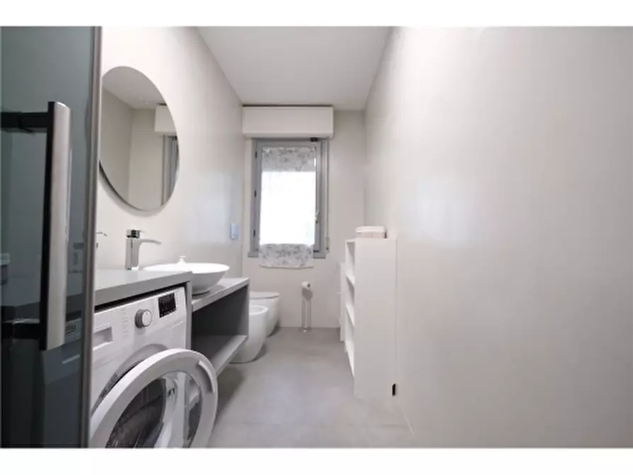 Immagine 11 di Appartamento in vendita  a Scandicci