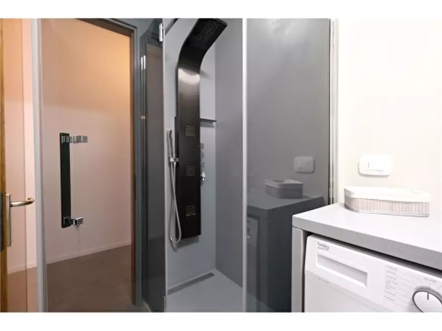 Immagine 14 di Appartamento in vendita  a Scandicci