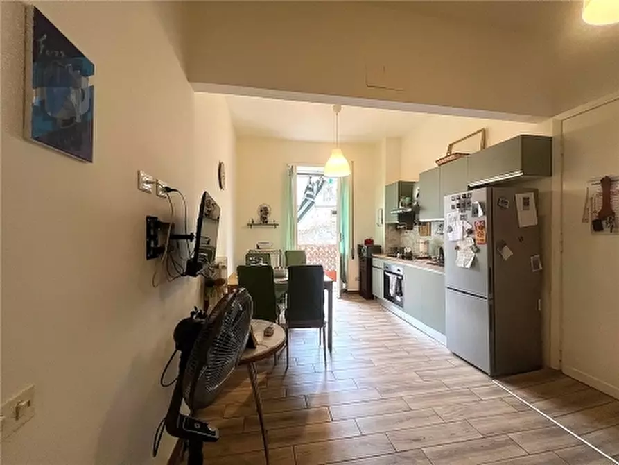 Immagine 2 di Appartamento in vendita  a Scandicci