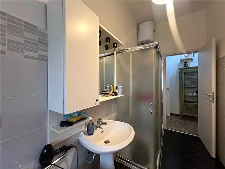 Immagine 14 di Appartamento in vendita  a Scandicci