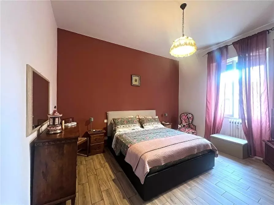 Immagine 16 di Appartamento in vendita  a Scandicci