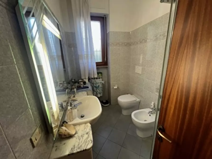 Immagine 14 di Appartamento in affitto  a Scandicci