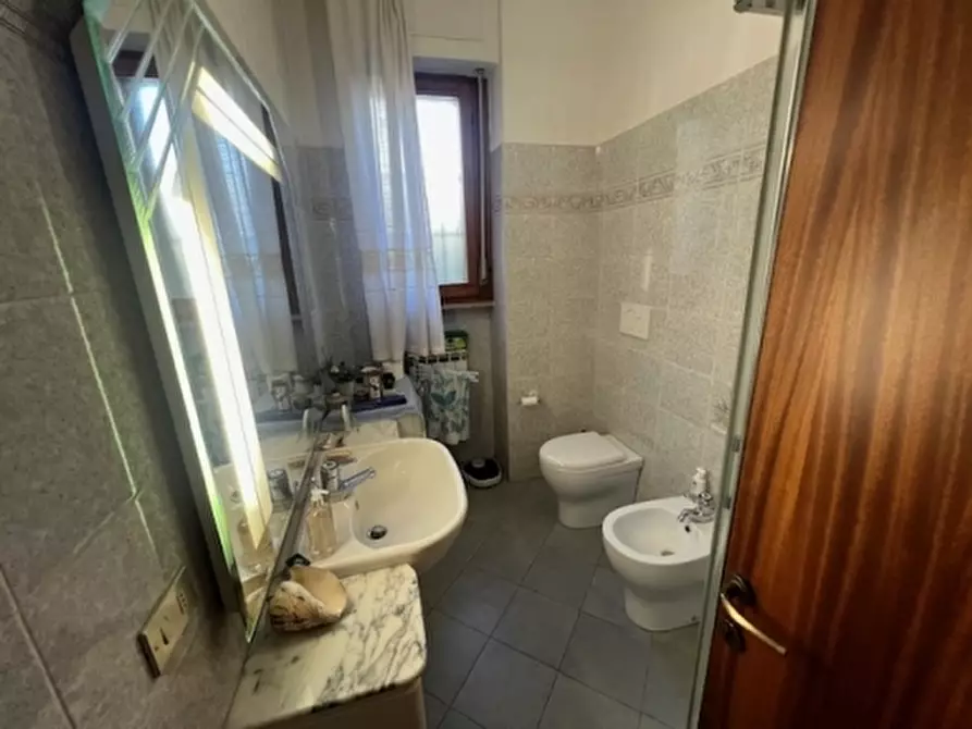 Immagine 56 di Appartamento in affitto  a Scandicci