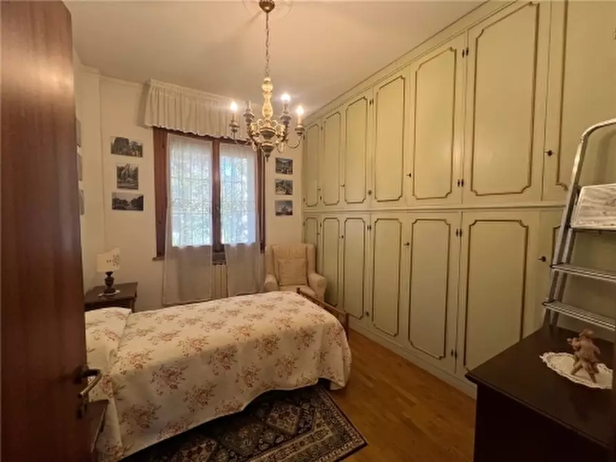 Immagine 58 di Appartamento in affitto  a Scandicci