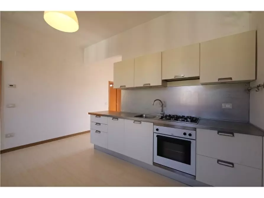 Immagine 4 di Appartamento in vendita  a Firenze