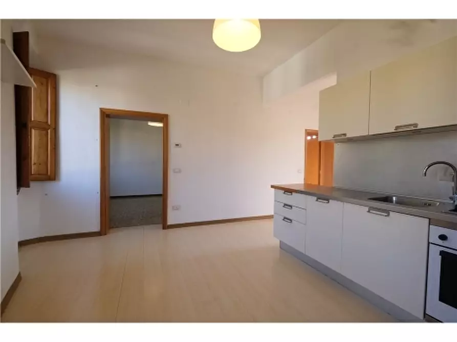 Immagine 5 di Appartamento in vendita  a Firenze