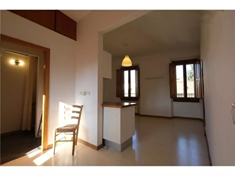 Immagine 10 di Appartamento in vendita  a Firenze