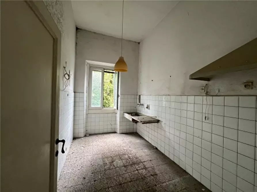 Immagine 8 di Appartamento in vendita  a Firenze