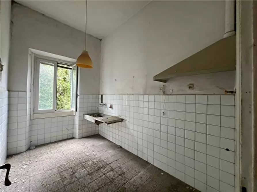 Immagine 9 di Appartamento in vendita  a Firenze