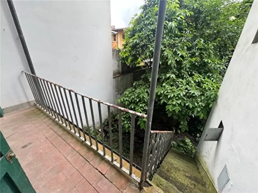 Immagine 19 di Appartamento in vendita  a Firenze