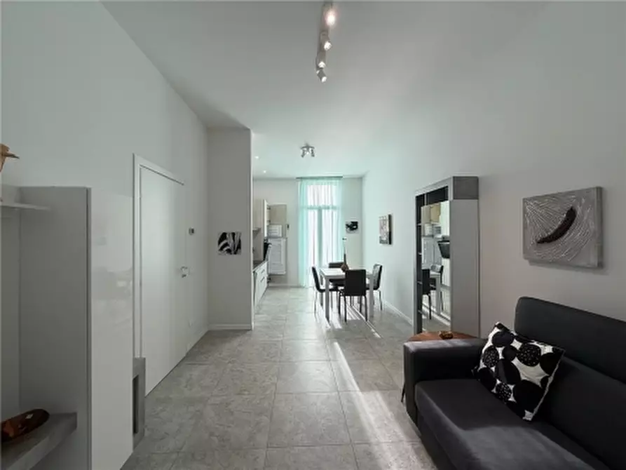 Immagine 1 di Appartamento in affitto  a Firenze