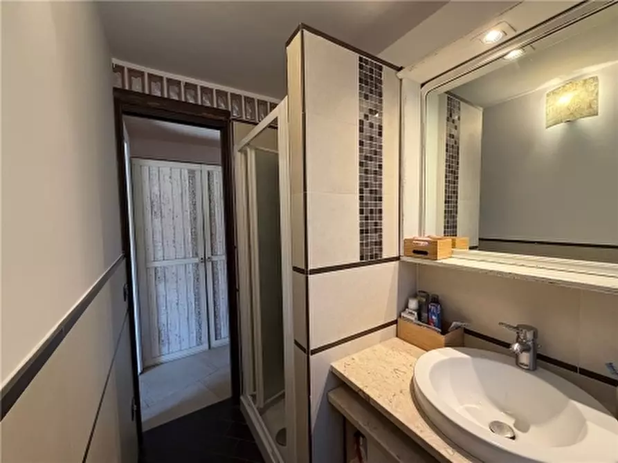 Immagine 10 di Appartamento in affitto  a Scandicci