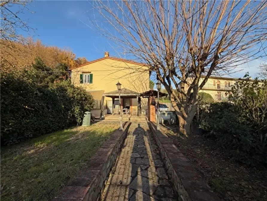 Immagine 21 di Appartamento in affitto  a Scandicci