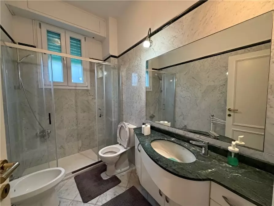 Immagine 14 di Appartamento in affitto  a Firenze