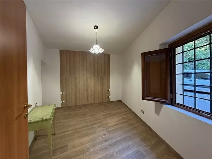 Immagine 11 di Appartamento in affitto  a Firenze