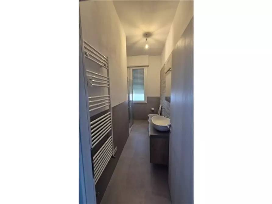 Immagine 13 di Appartamento in affitto  a Scandicci