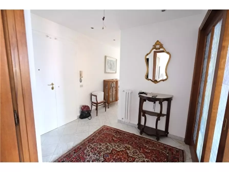 Immagine 4 di Appartamento in affitto  a Firenze