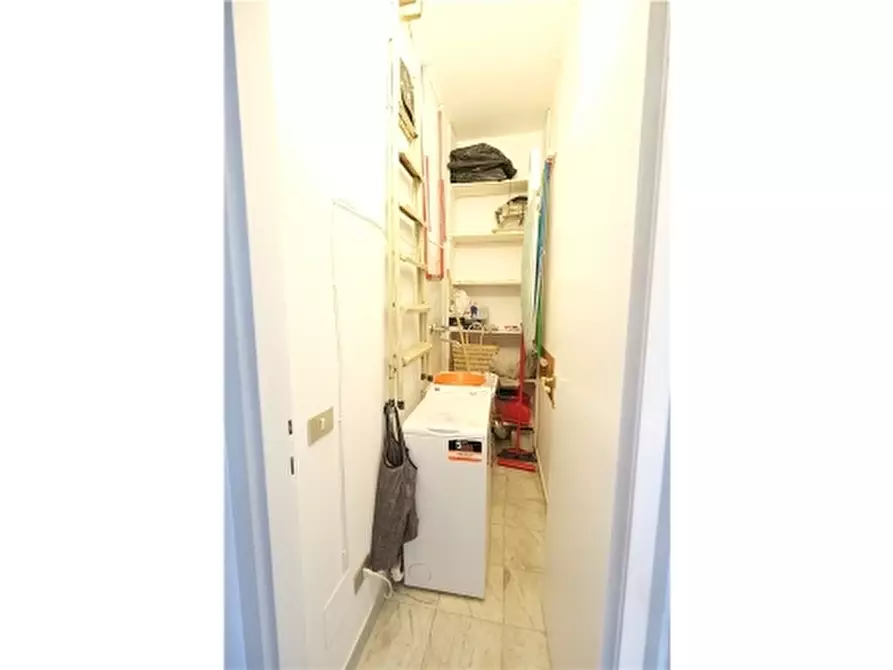 Immagine 6 di Appartamento in affitto  a Firenze