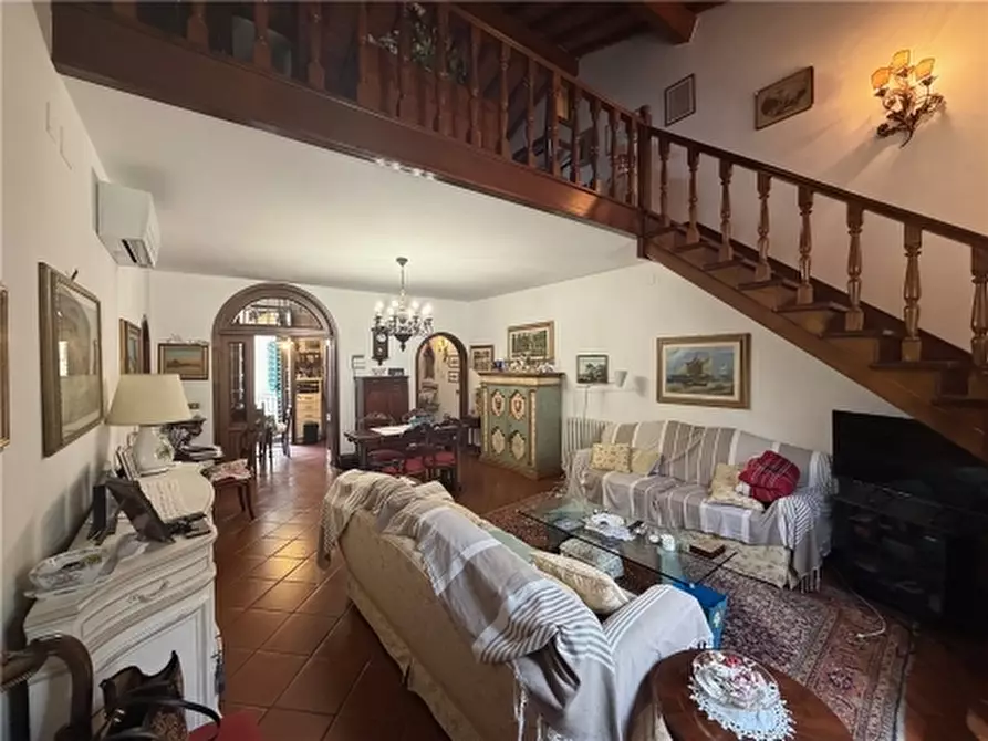 Immagine 6 di Appartamento in affitto  a Firenze