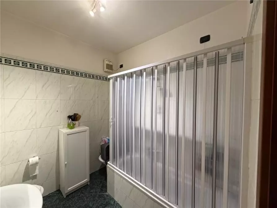 Immagine 10 di Appartamento in vendita  a Scandicci