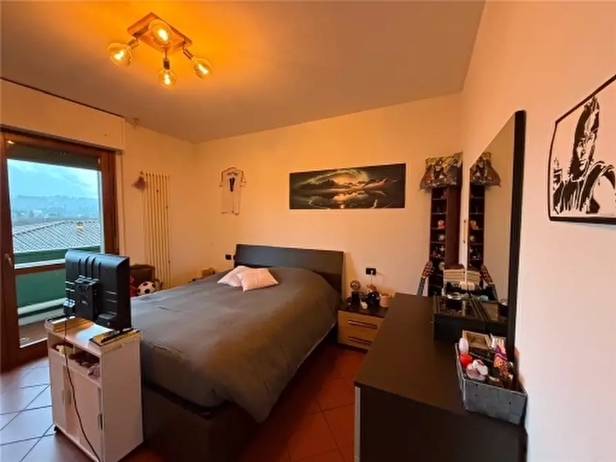 Immagine 13 di Appartamento in vendita  a Scandicci