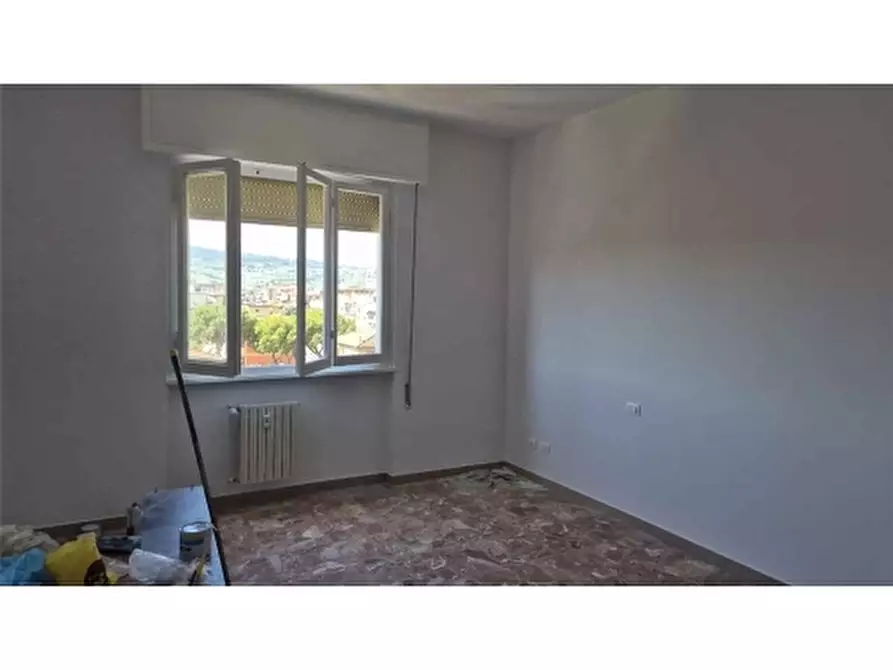 Immagine 2 di Appartamento in vendita  a Scandicci