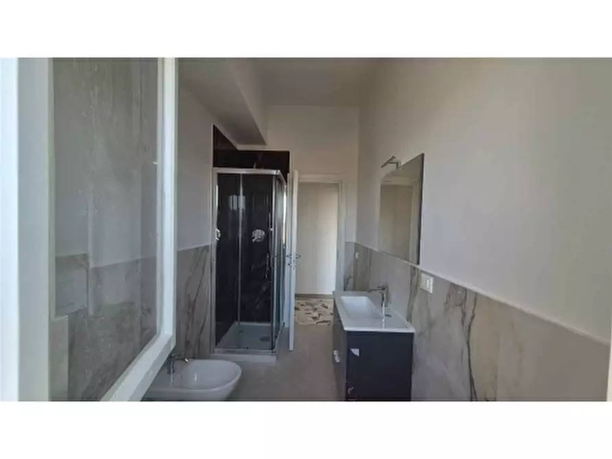 Immagine 18 di Appartamento in vendita  a Scandicci