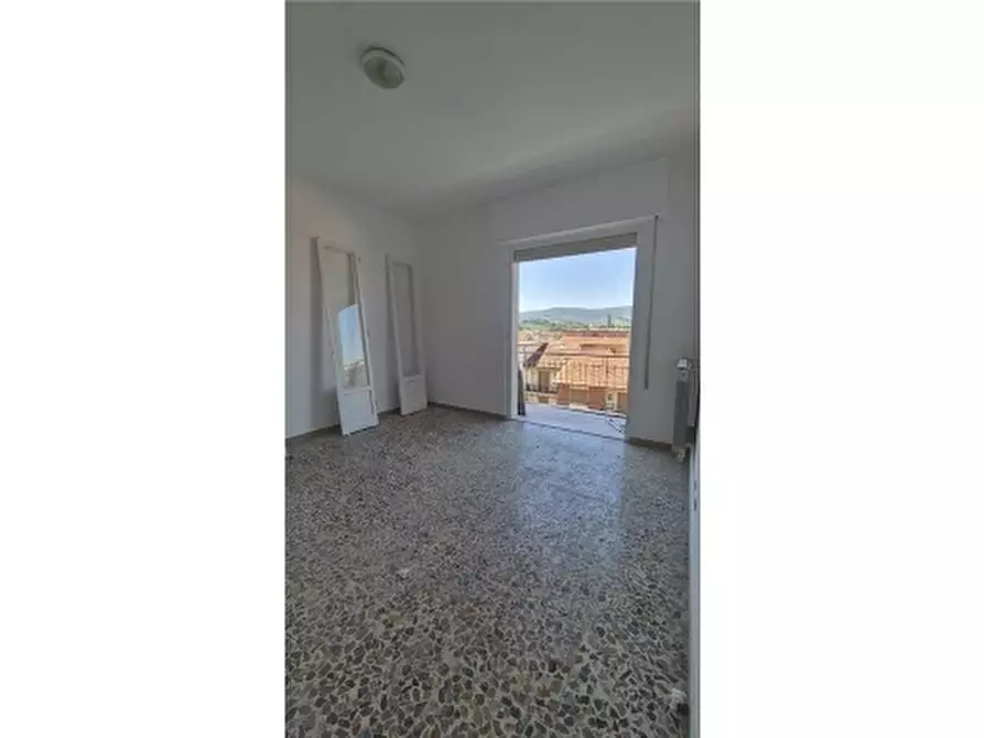 Immagine 22 di Appartamento in vendita  a Scandicci