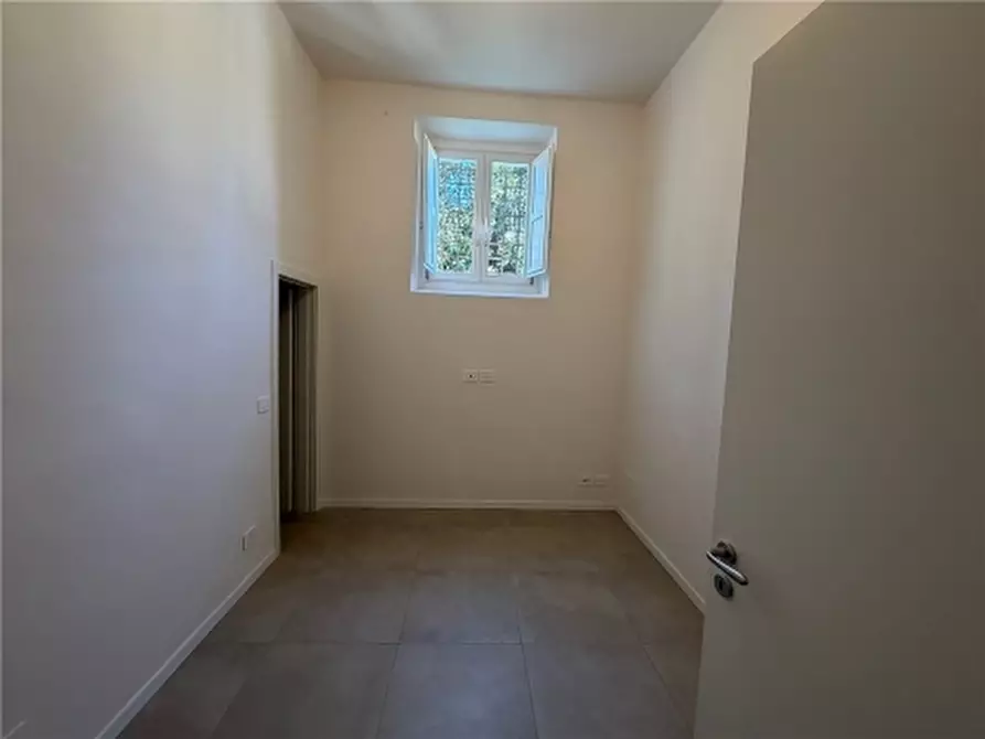 Immagine 10 di Appartamento in affitto  a Firenze