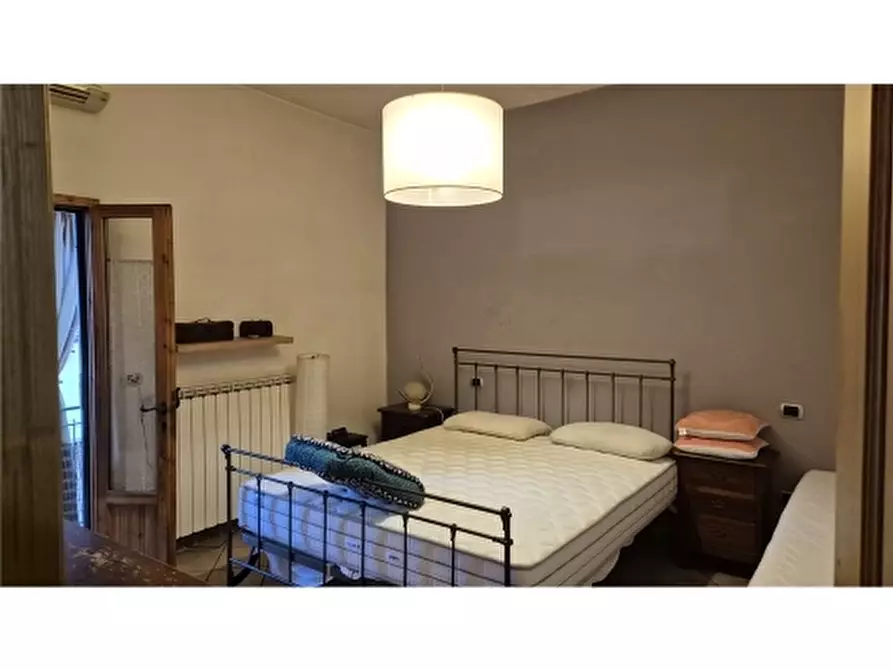 Immagine 16 di Villa in affitto  a Scandicci