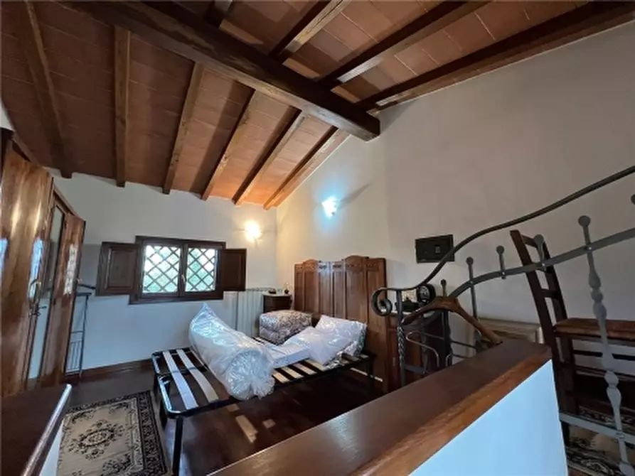 Immagine 16 di Villa in affitto  a Scandicci