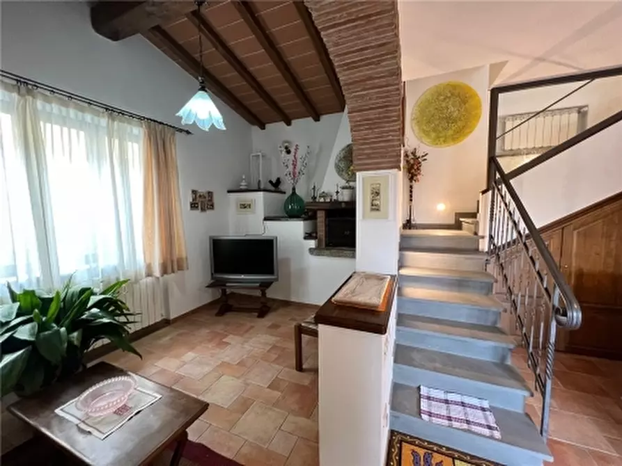 Immagine 20 di Villa in affitto  a Scandicci