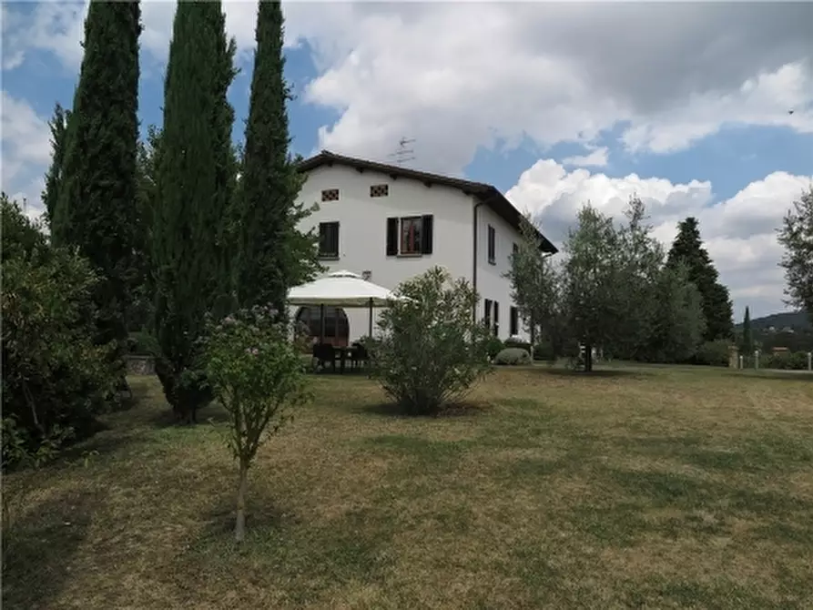 Immagine 19 di Rustico / casale in affitto  a Scandicci