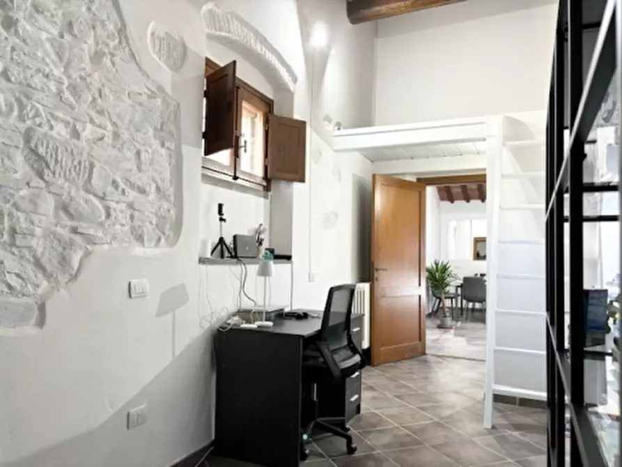 Immagine 24 di Rustico / casale in affitto  a Scandicci