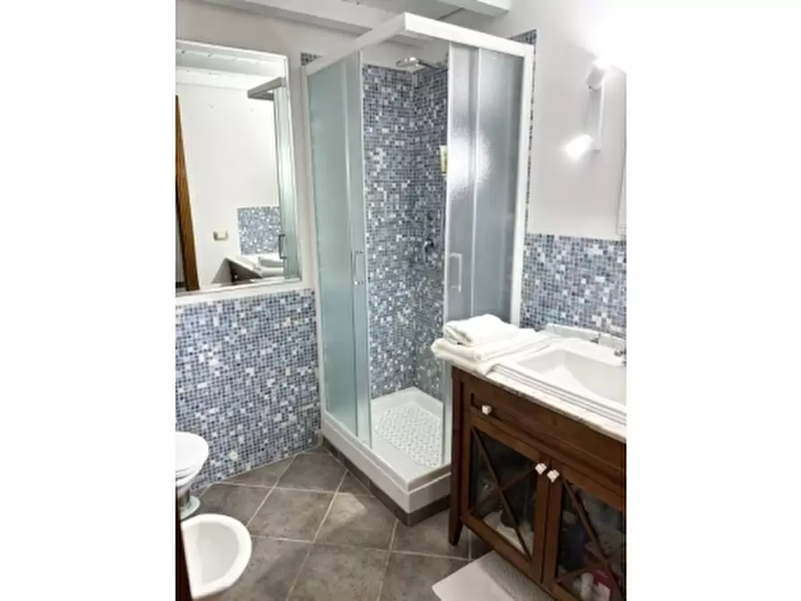 Immagine 28 di Rustico / casale in affitto  a Scandicci