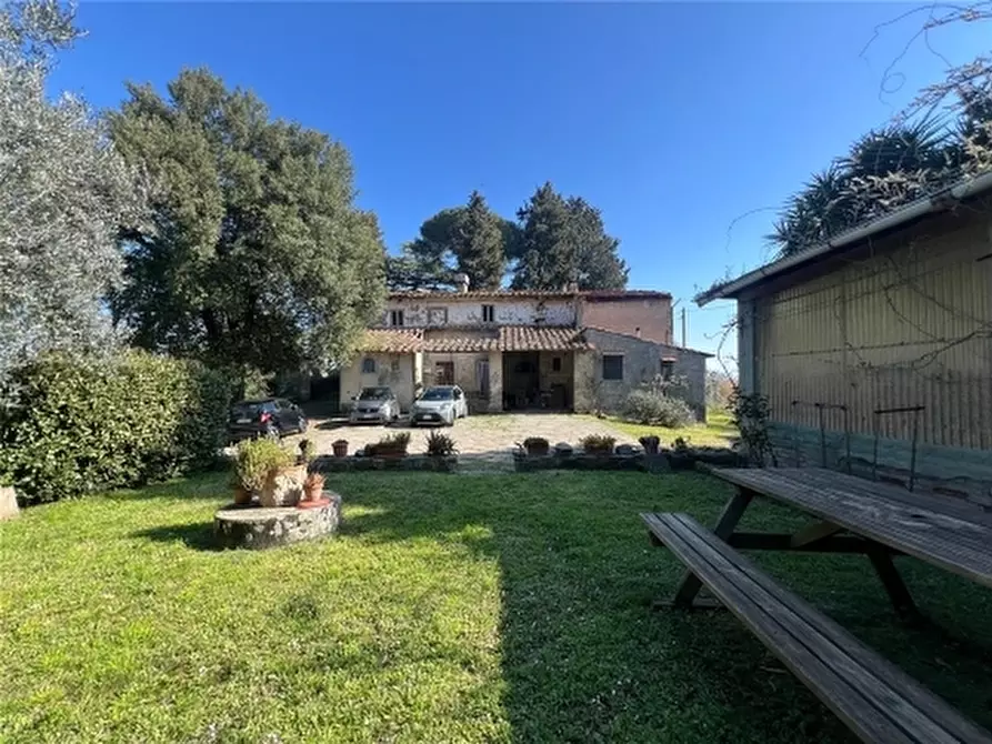 Immagine 1 di Rustico / casale in vendita  a Scandicci