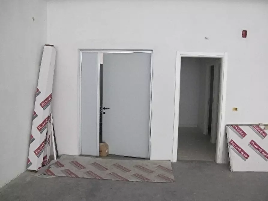 Immagine 10 di Magazzino in affitto  a Pontassieve